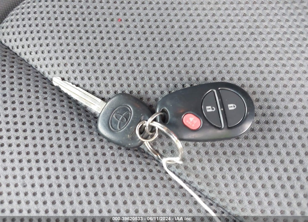 2015 TOYOTA TACOMA BASE V6 VIN: 3TMLU4EN5FM196892