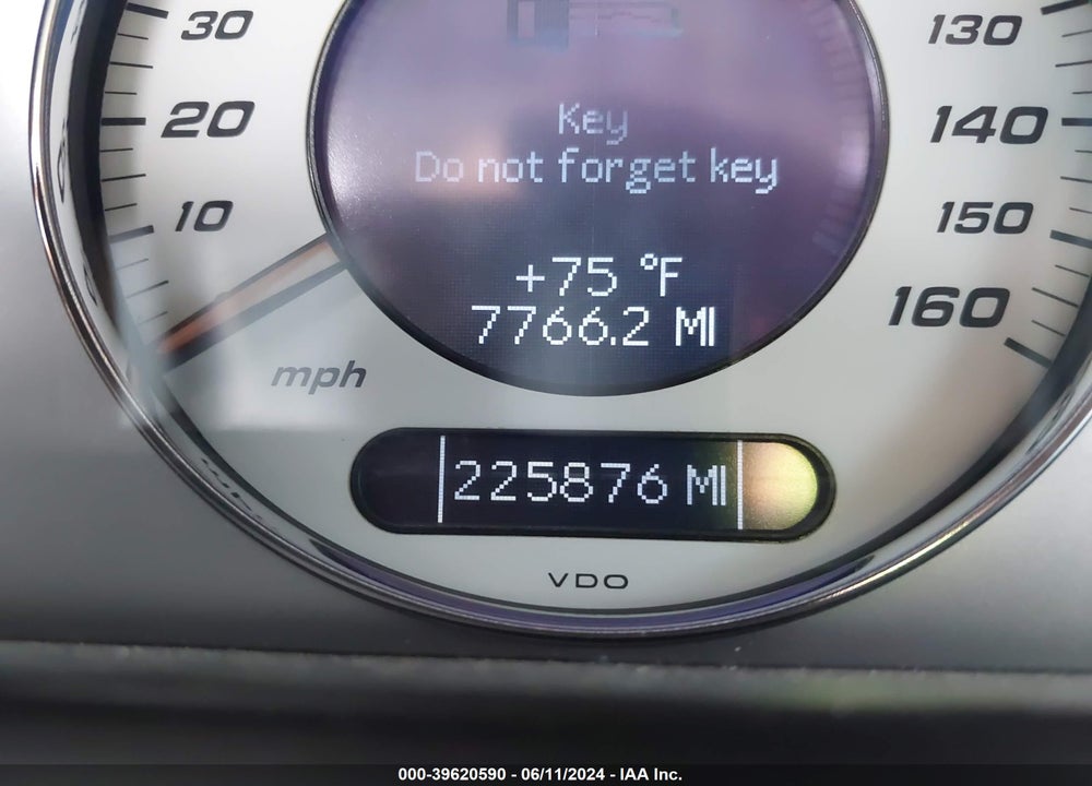 2004 MERCEDES-BENZ E 55 AMG VIN: WDBUF76J74A582718