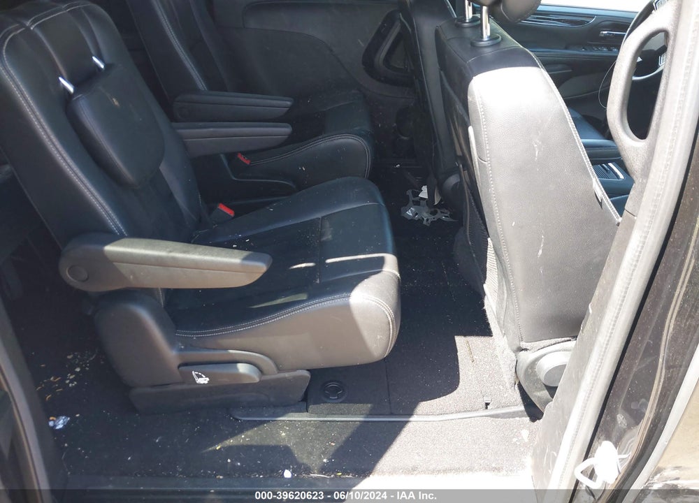 2017 DODGE GRAND CARAVAN SXT VIN: 2C4RDGCG7HR639877