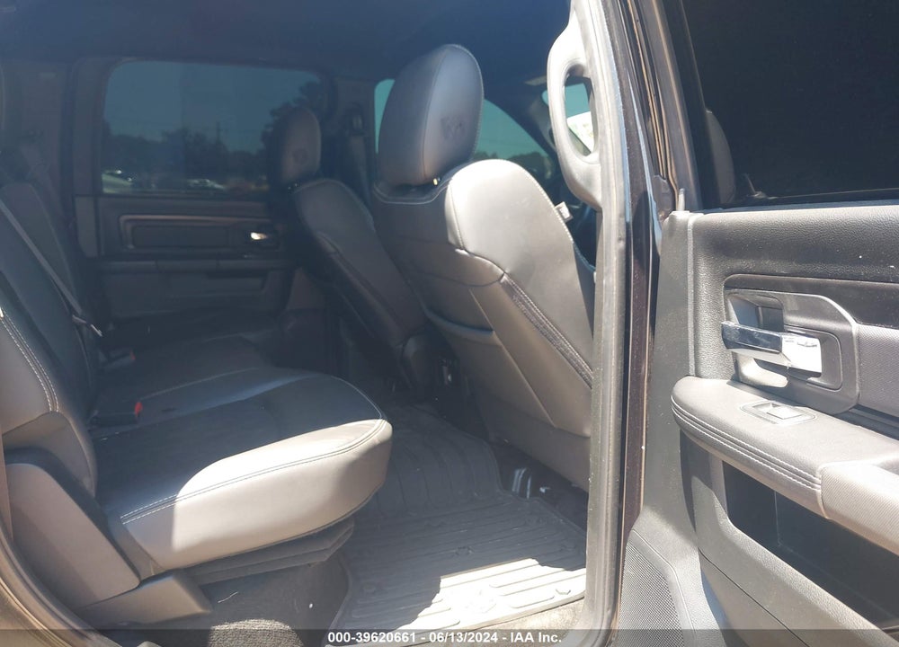 2017 RAM 1500 VIN: 1C6RR7YT1HS738871