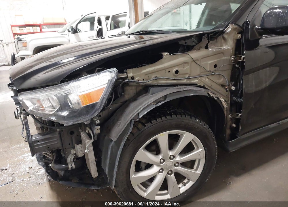 2015 MITSUBISHI OUTLANDER SPORT ES VIN: 4A4AP3AW4FE035309