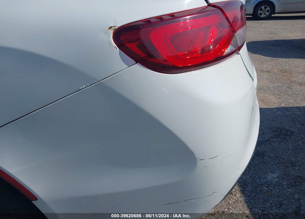 2016 CHRYSLER 200 LIMITED VIN: 1C3CCCAB6GN109585