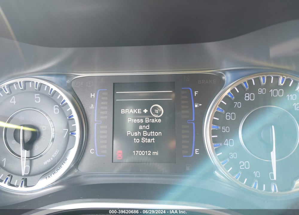 2016 CHRYSLER 200 LIMITED VIN: 1C3CCCAB6GN109585