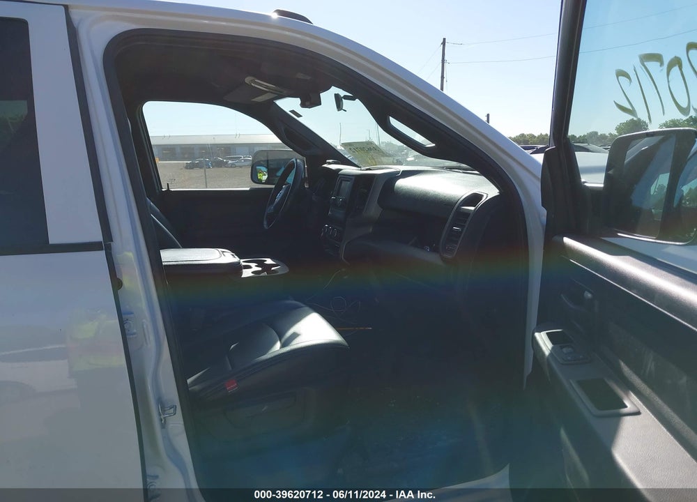 2022 RAM 2500 TRADESMAN 4X4 8' BOX VIN: 3C6UR5HJ3NG144444