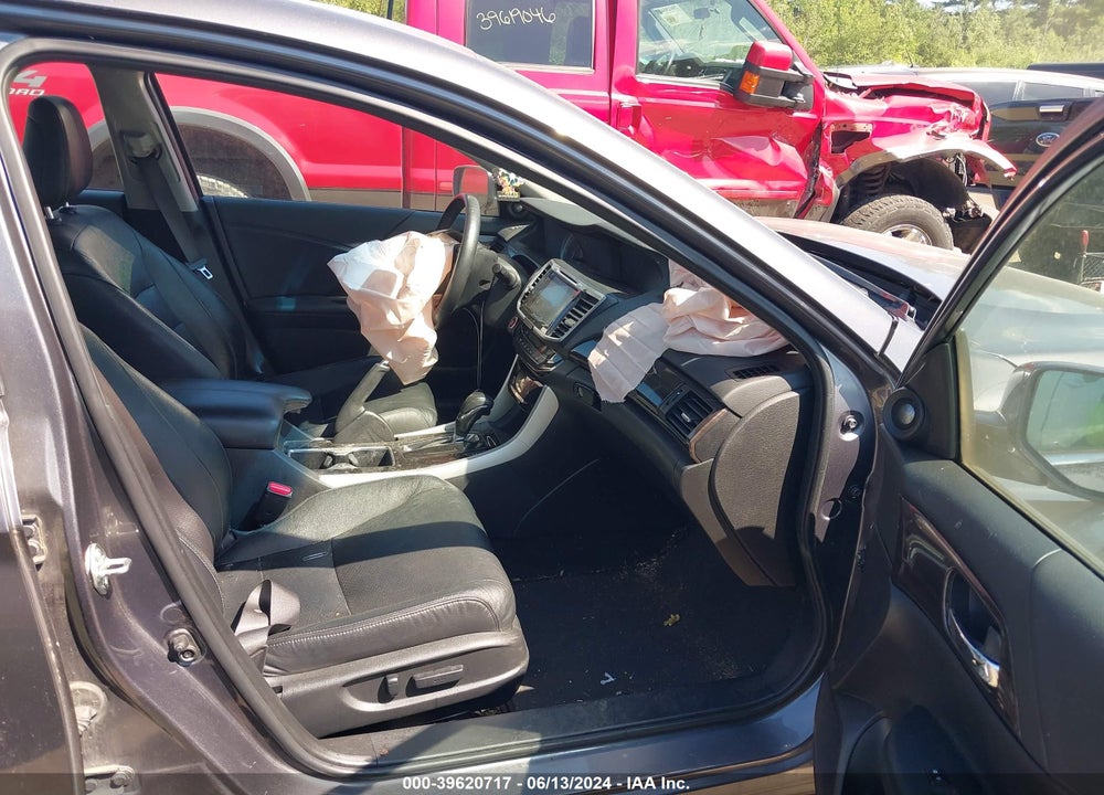 2017 HONDA ACCORD EX-L VIN: 1HGCR2F89HA068638