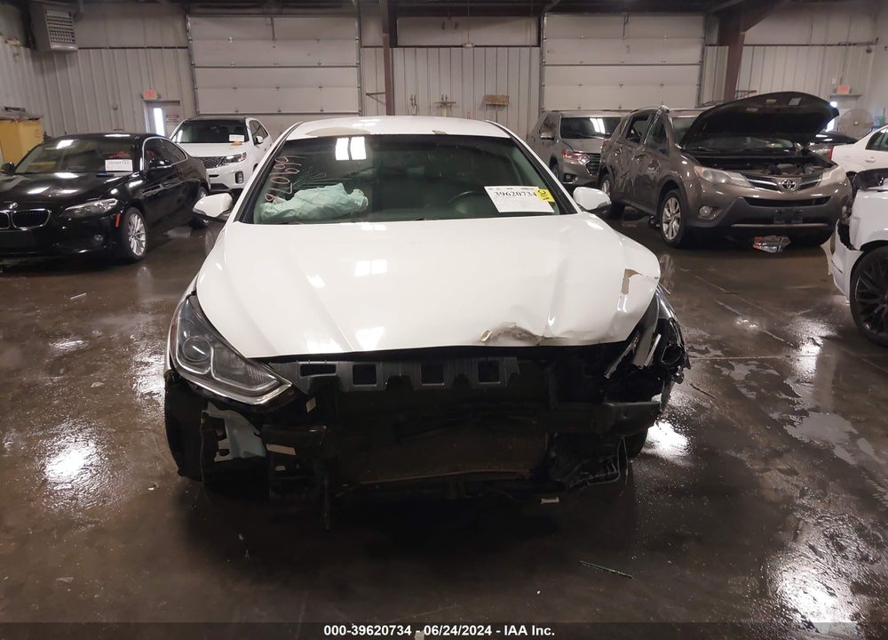 2018 HYUNDAI SONATA VIN: 5NPE34AFXJH614615