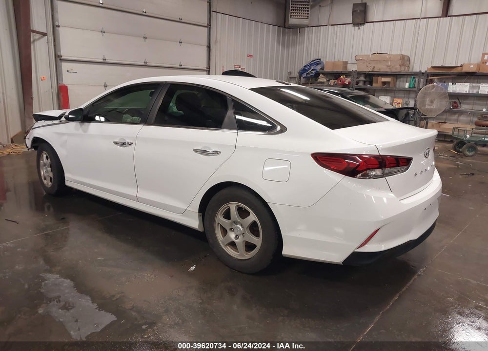 2018 HYUNDAI SONATA VIN: 5NPE34AFXJH614615