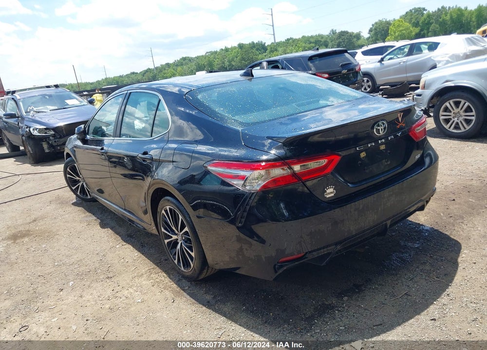 2019 TOYOTA CAMRY SE VIN: 4T1B11HK0KU804548