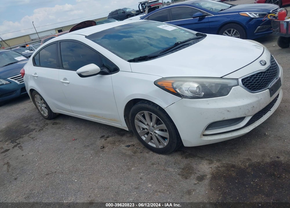 2015 KIA FORTE LX VIN: KNAFX4A61F5337673