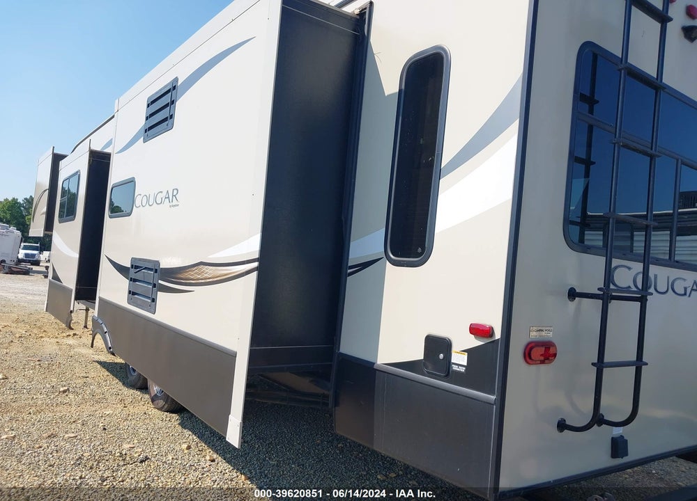 2018 KEYSTONE PREMIER VIN: 4YDF36822J2506197