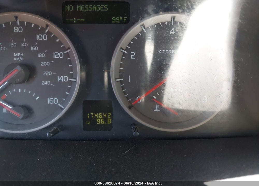 2005 VOLVO V50 2.4I VIN: YV1MW390252108811