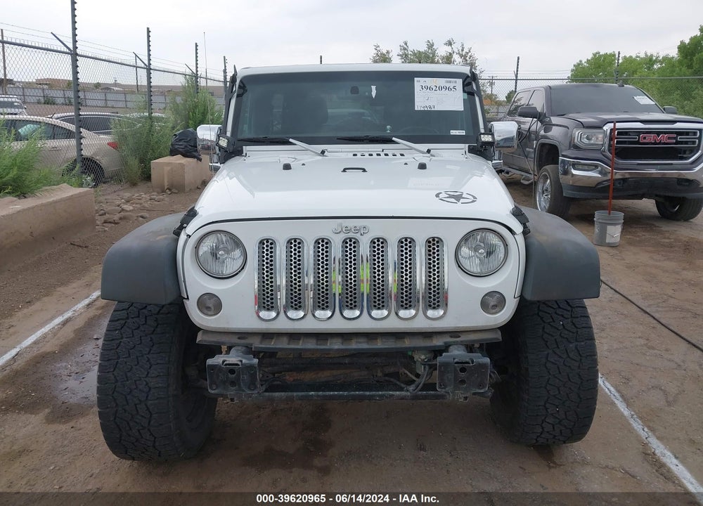 2016 JEEP WRANGLER UNLIMITED SPORT VIN: 1C4BJWDG5GL101947