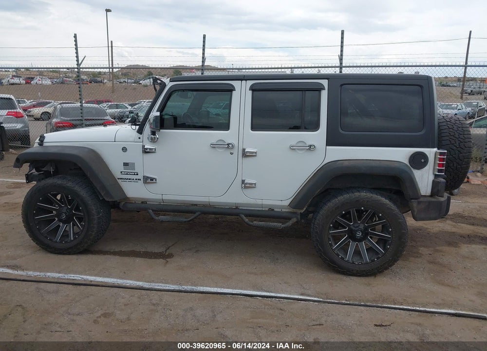 2016 JEEP WRANGLER UNLIMITED SPORT VIN: 1C4BJWDG5GL101947