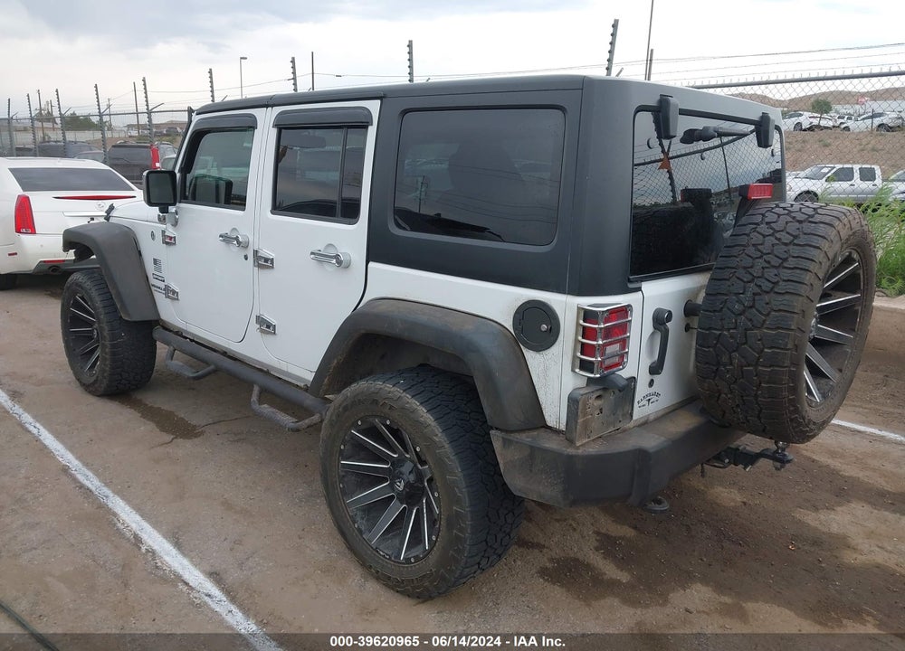 2016 JEEP WRANGLER UNLIMITED SPORT VIN: 1C4BJWDG5GL101947
