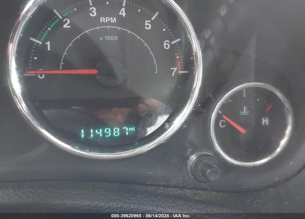 2016 JEEP WRANGLER UNLIMITED SPORT VIN: 1C4BJWDG5GL101947