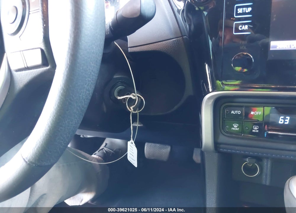 2018 TOYOTA COROLLA SE VIN: 2T1BURHE6JC039782