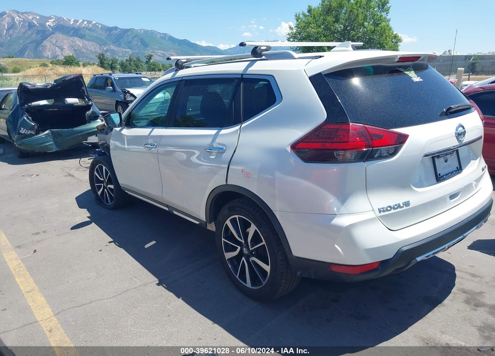 2017 NISSAN ROGUE SL VIN: 5N1AT2MVXHC757331