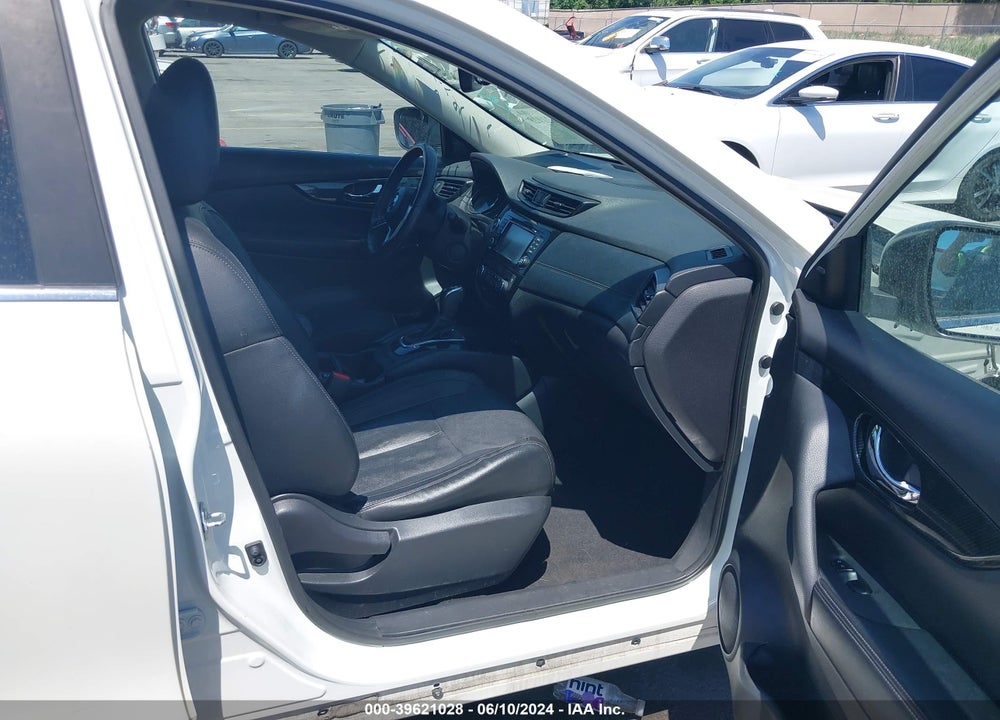 2017 NISSAN ROGUE SL VIN: 5N1AT2MVXHC757331