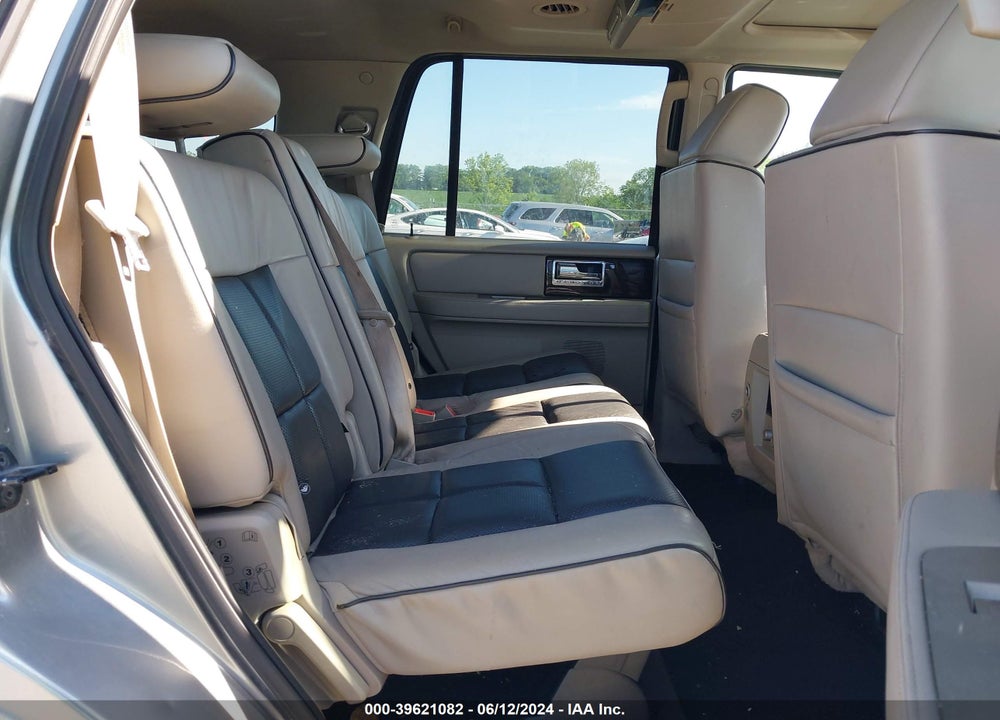 2008 LINCOLN NAVIGATOR VIN: 5LMFU275X8LJ00055