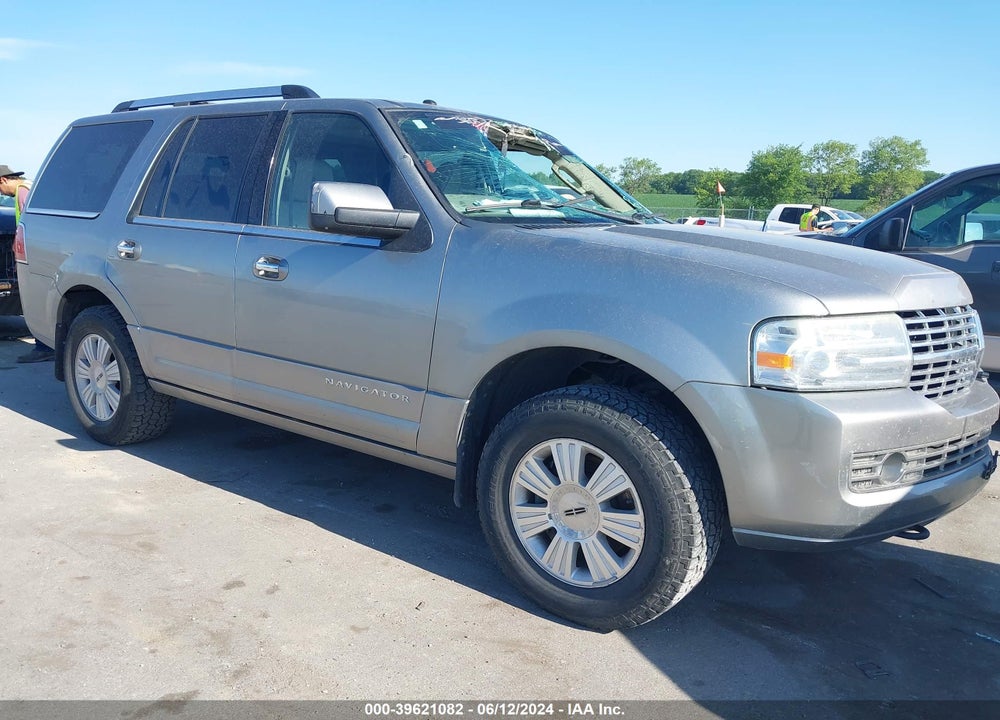 2008 LINCOLN NAVIGATOR VIN: 5LMFU275X8LJ00055