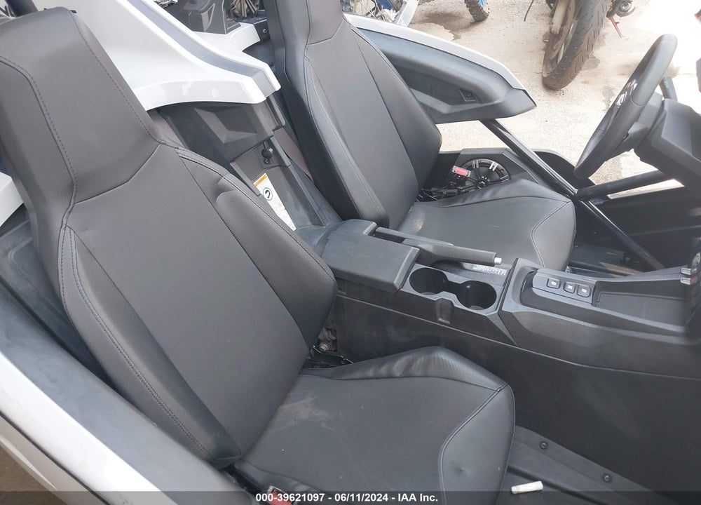 2022 POLARIS SLINGSHOT S VIN: 57XAASHD3N8148907