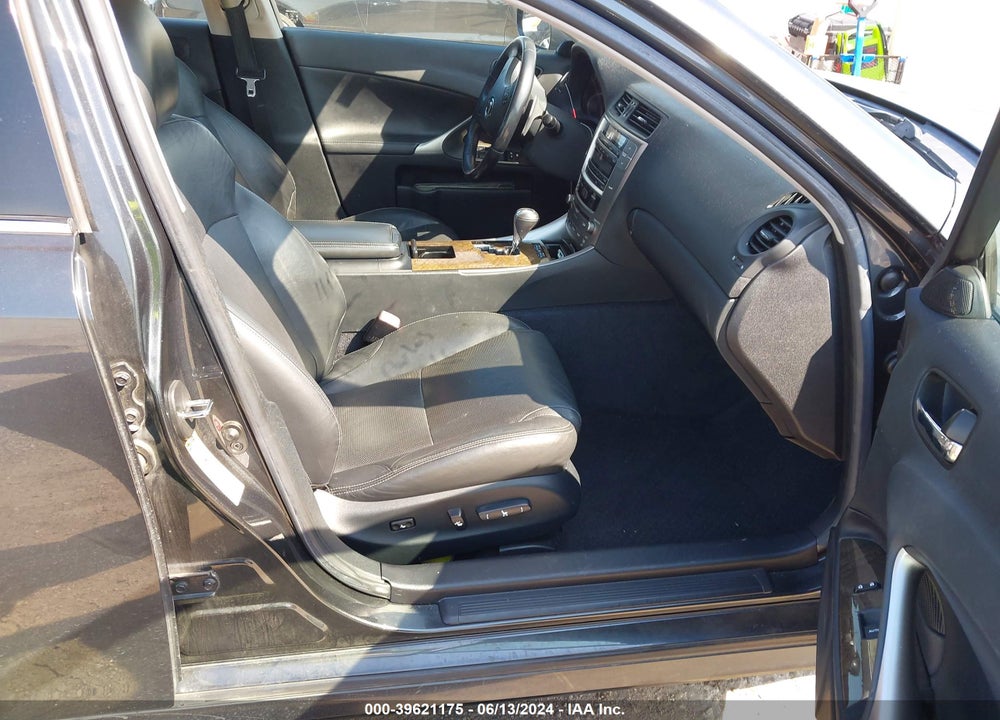2010 LEXUS IS 250 VIN: JTHBF5C25A2095628
