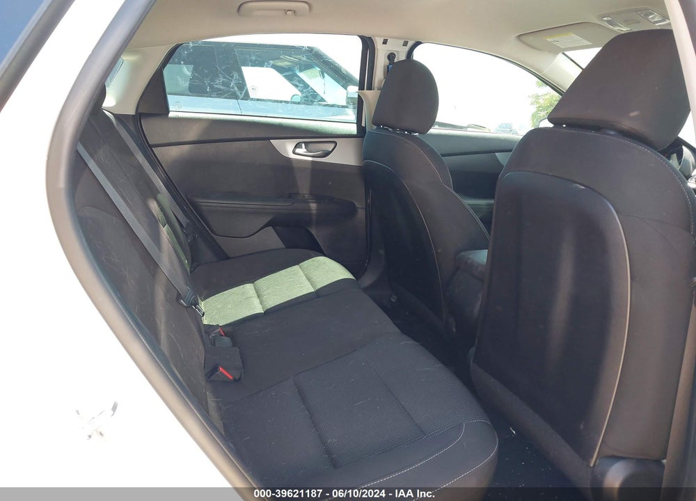 2021 KIA FORTE LXS VIN: 3KPF24AD4ME409810