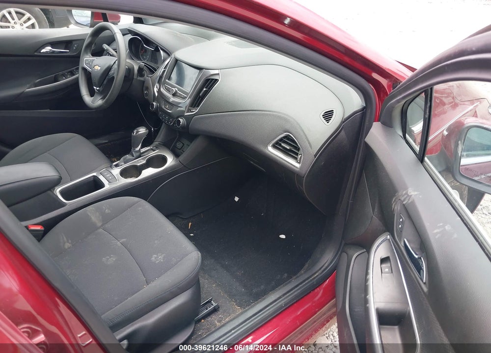2019 CHEVROLET CRUZE VIN: 1G1BE5SM3K7102886