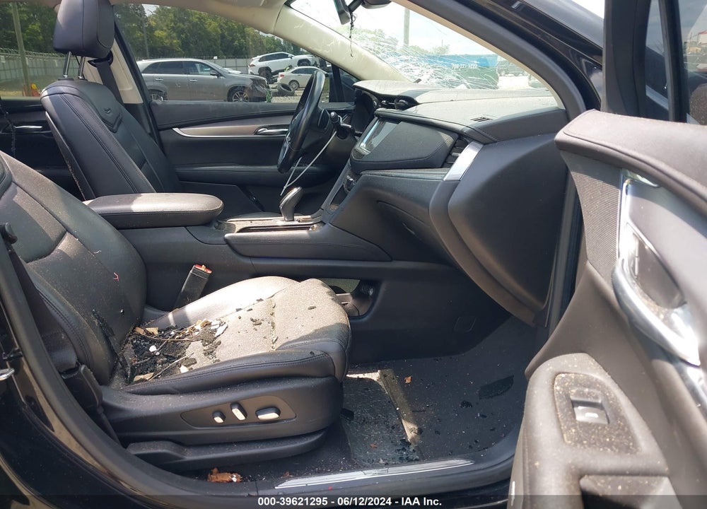 2019 CADILLAC XT5 LUXURY VIN: 1GYKNCRS5KZ272178