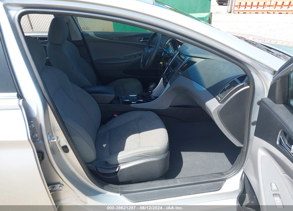 2014 HYUNDAI SONATA GLS VIN: 5NPEB4AC1EH838970