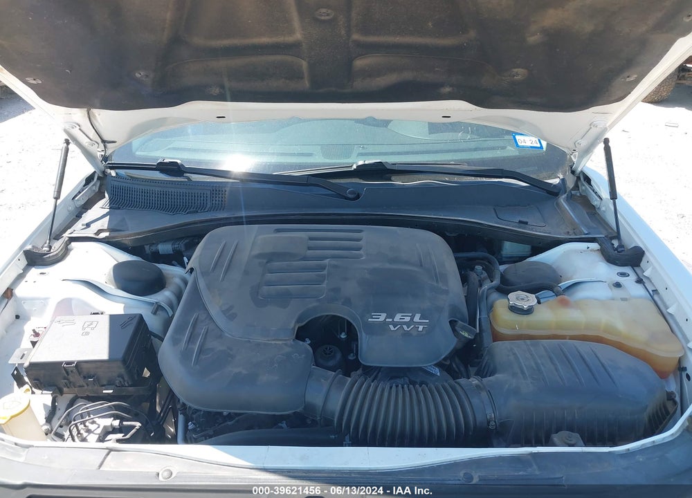 2017 CHRYSLER 300C VIN: 2C3CCAEG1HH564395
