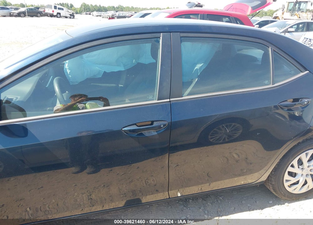 2019 TOYOTA COROLLA LE VIN: 5YFBURHE9KP872512
