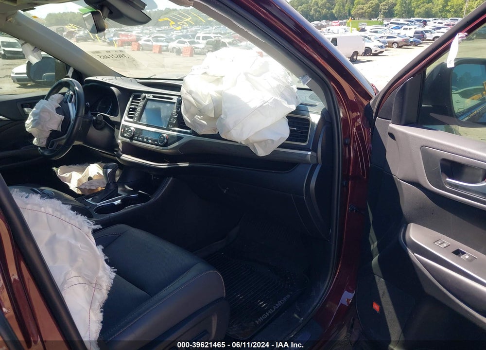 2019 TOYOTA HIGHLANDER LIMITED/PLATINUM VIN: 5TDDZRFH5KS711413