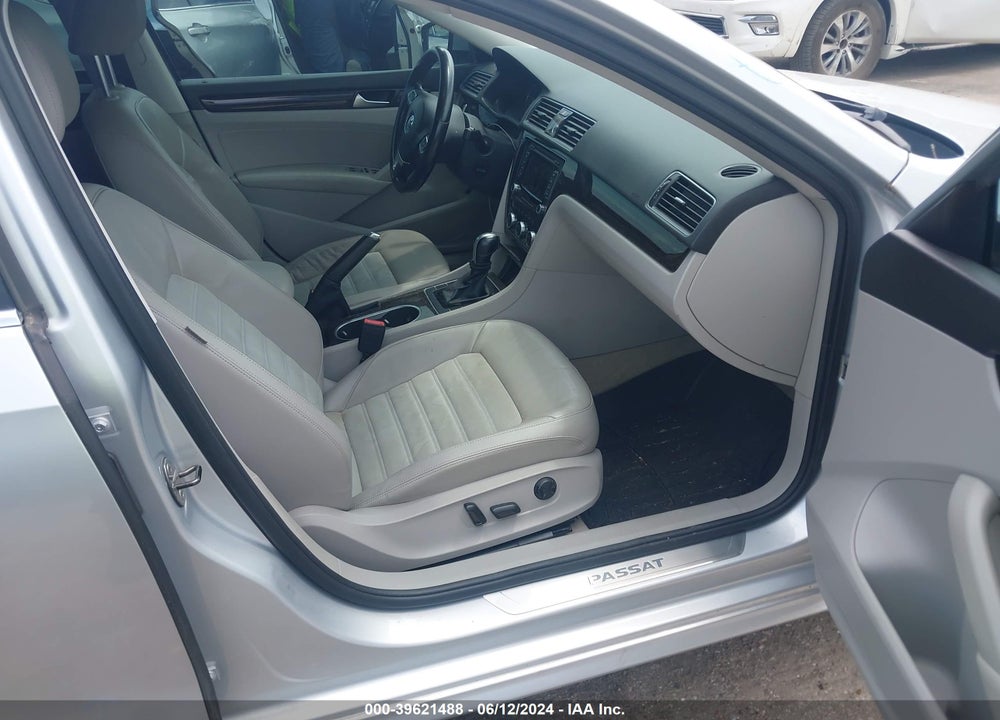 2014 VOLKSWAGEN PASSAT 2.0L TDI SEL PREMIUM VIN: 1VWCN7A3XEC100626