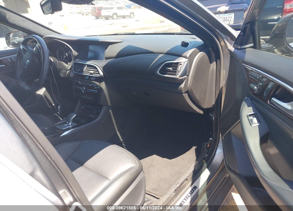 2017 INFINITI QX30 PREMIUM VIN: SJKCH5CP8HA023086