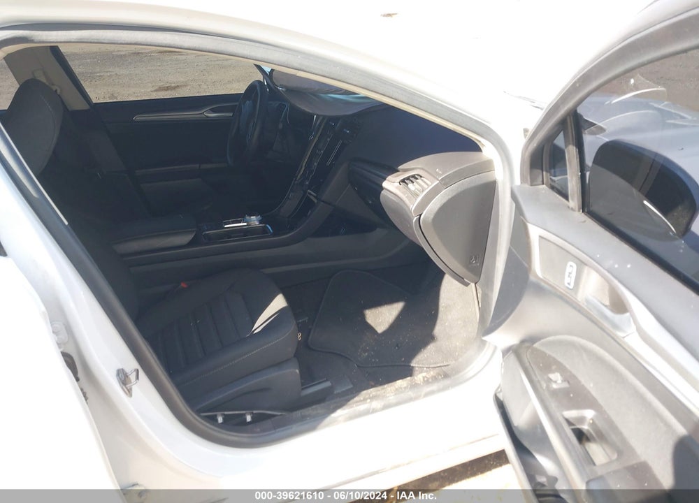 2020 FORD FUSION SE VIN: 3FA6P0HD6LR227233