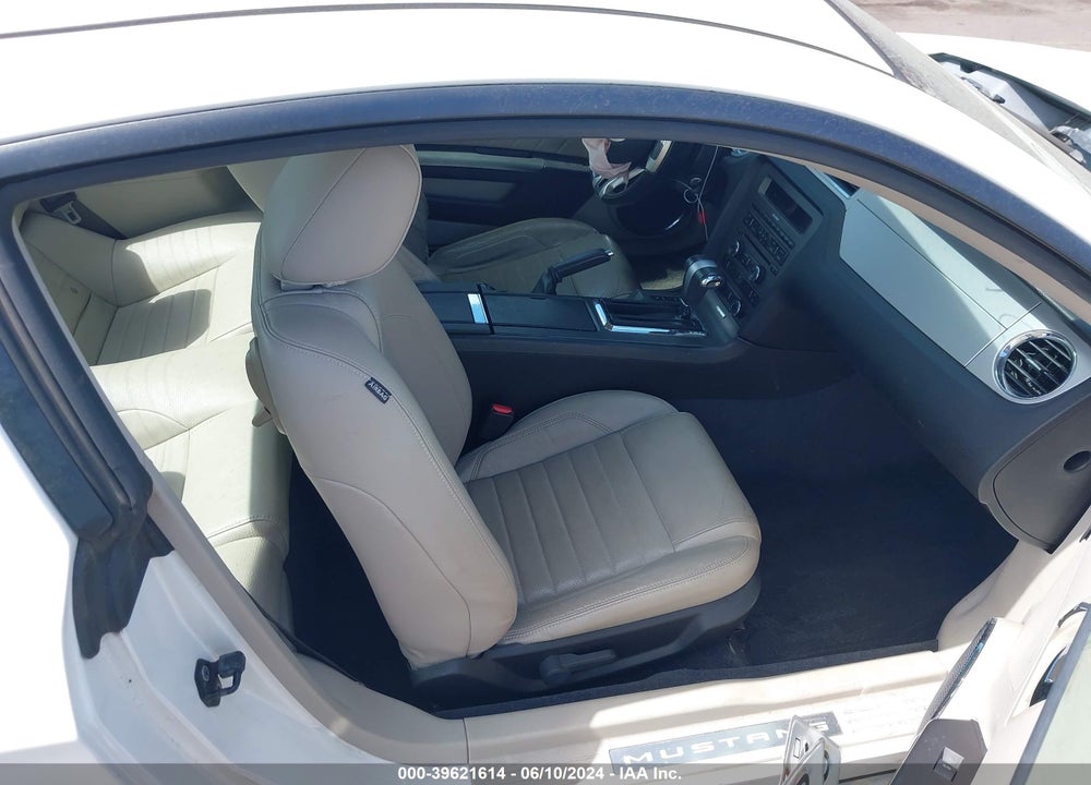 2011 FORD MUSTANG V6 PREMIUM VIN: 1ZVBP8AM8B5106610