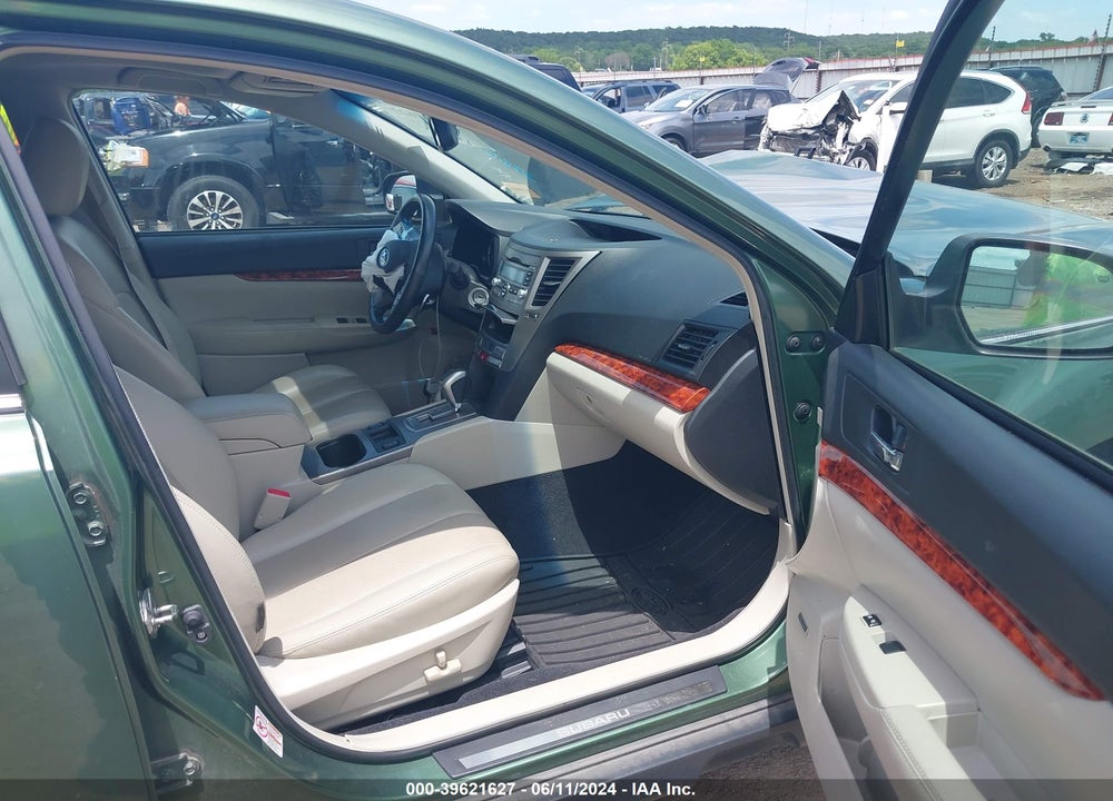2010 SUBARU OUTBACK 2.5I LIMITED VIN: 4S4BRCKC0A3348352