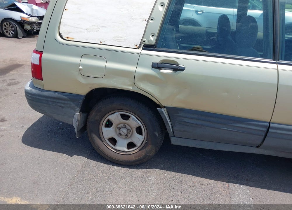 2001 SUBARU FORESTER L VIN: JF1SF63521H708342