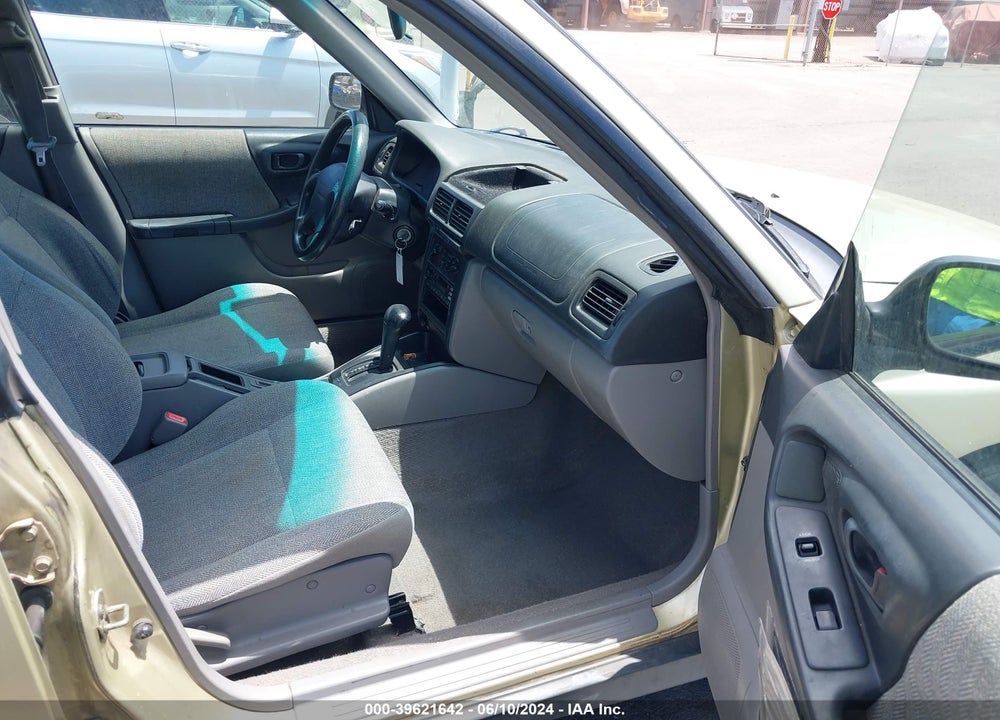 2001 SUBARU FORESTER L VIN: JF1SF63521H708342