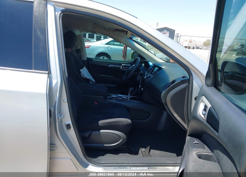 2014 NISSAN PATHFINDER S VIN: 5N1AR2MN0EC696789