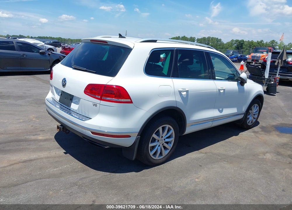 2016 VOLKSWAGEN TOUAREG VR6 SPORT VIN: WVGEF9BP8GD012446