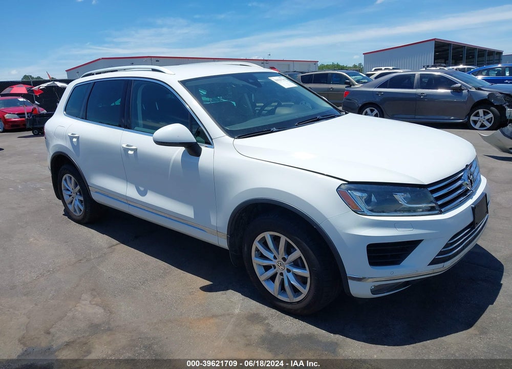 2016 VOLKSWAGEN TOUAREG VR6 SPORT VIN: WVGEF9BP8GD012446