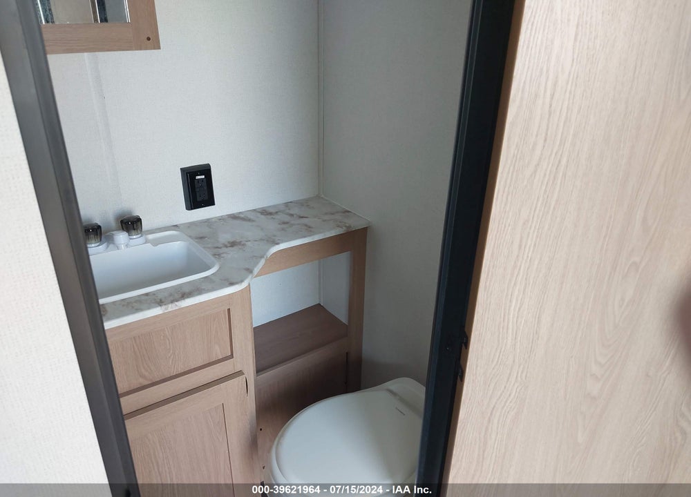 2022 AVENGER TRAVEL TRAILER VIN: 5ZT2AVEC9NG813159