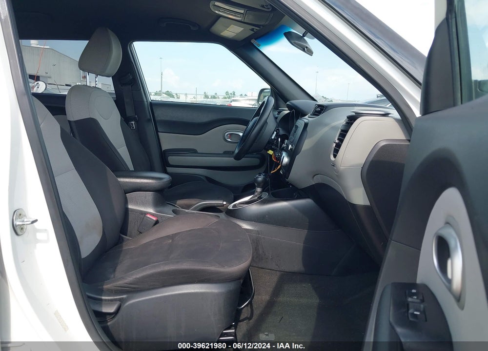 2015 KIA SOUL VIN: KNDJN2A25F7164362