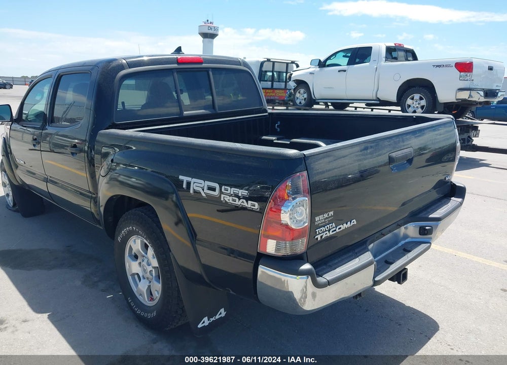 2015 TOYOTA TACOMA BASE V6 VIN: 3TMLU4EN4FM177007