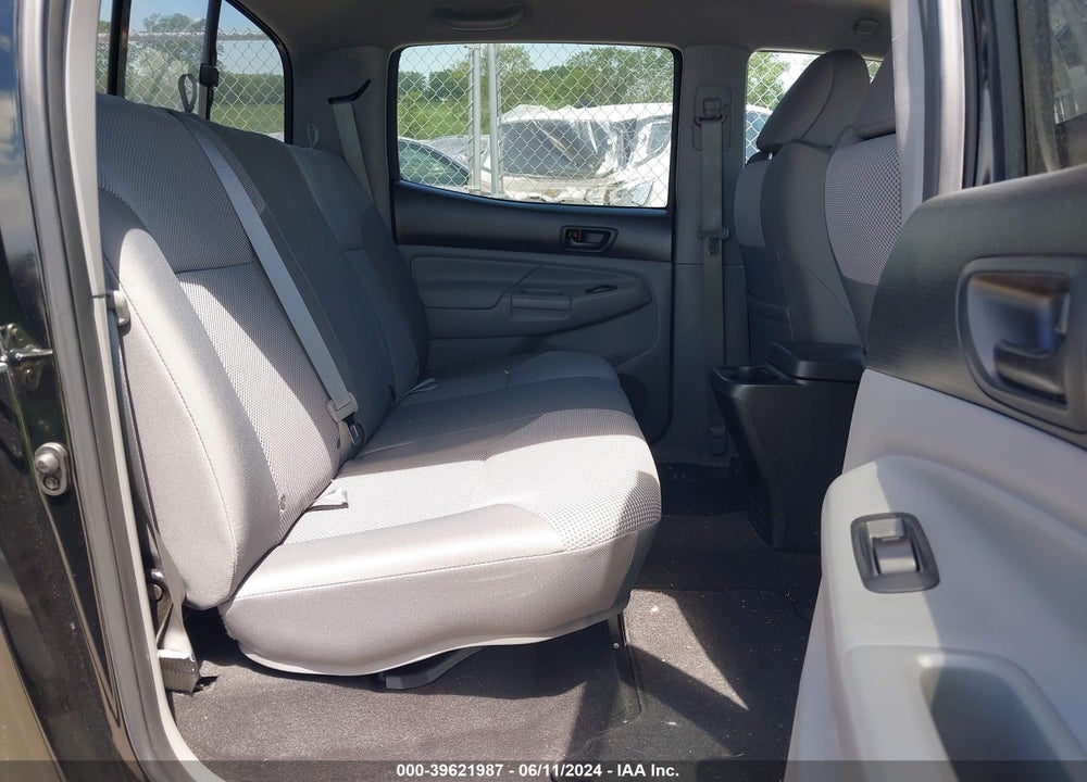 2015 TOYOTA TACOMA BASE V6 VIN: 3TMLU4EN4FM177007