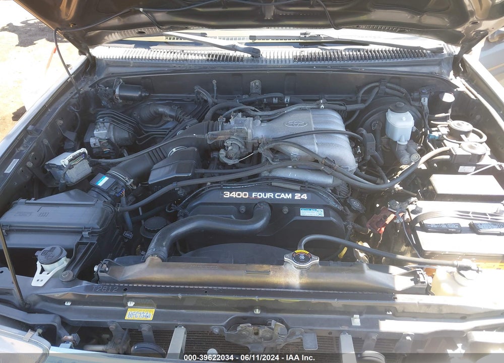 1998 TOYOTA 4RUNNER SR5 V6 LIMITED VIN: JT3GN87R2W0091899