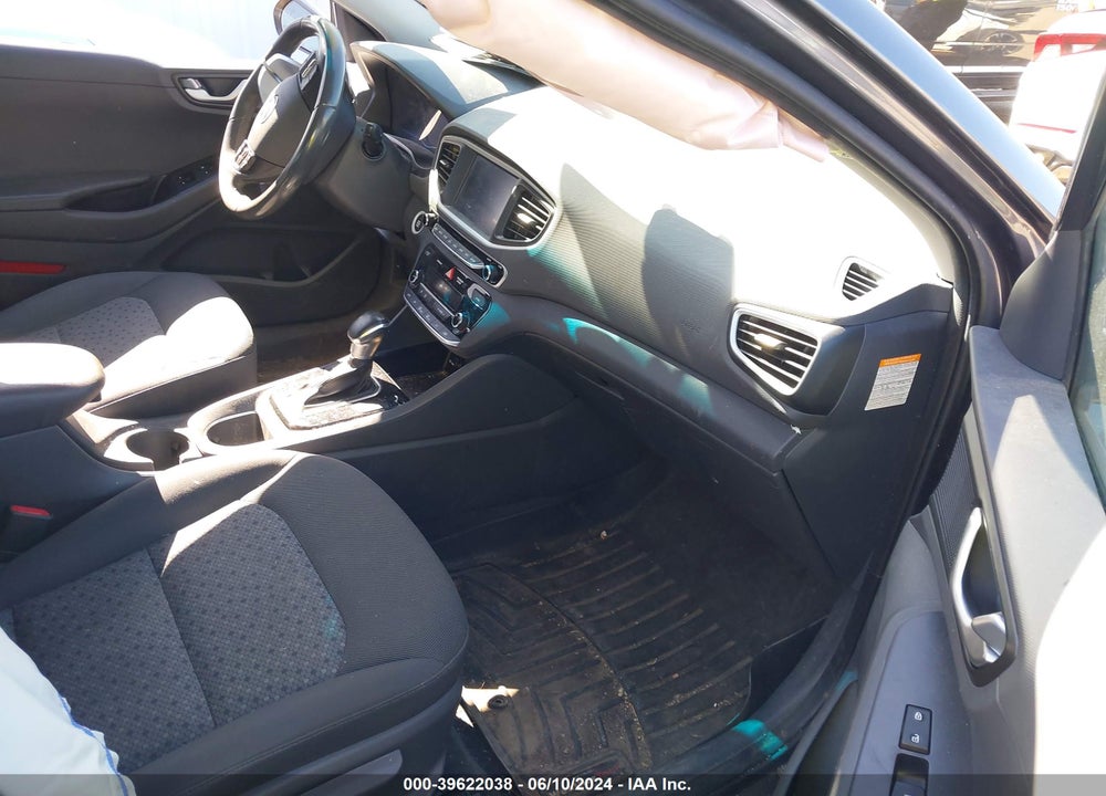 2019 HYUNDAI IONIQ HYBRID SEL VIN: KMHC75LC7KU113012