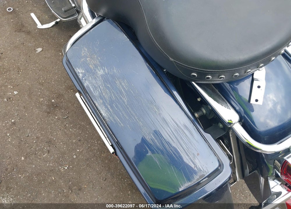 2008 HARLEY-DAVIDSON FLHR VIN: 1HD1FB4178Y698247